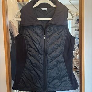 Columbia Women's Black Quilted Vest